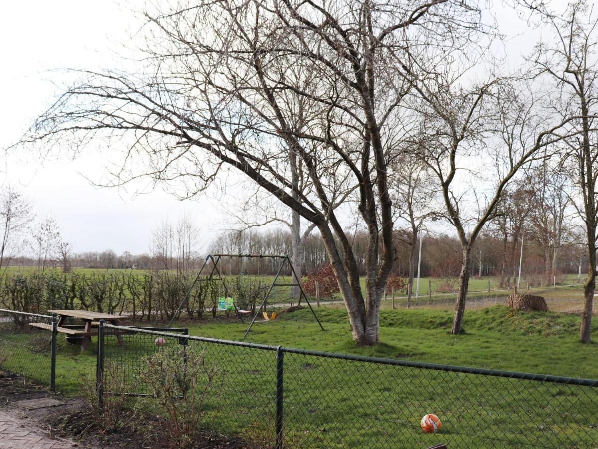 Fine Holiday Home In Donkerbroek Esterno foto